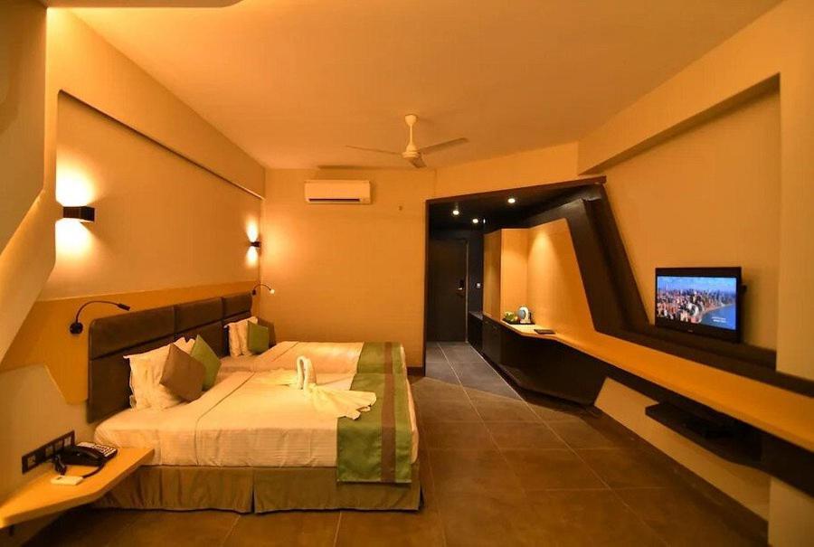 The Cent Hotel Hyderabad Ngoại thất bức ảnh